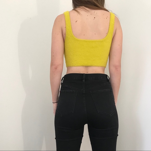 ARITZIA LIME GREEN TEXTURED CROP TOP SIZE XS - Picture 2 of 4